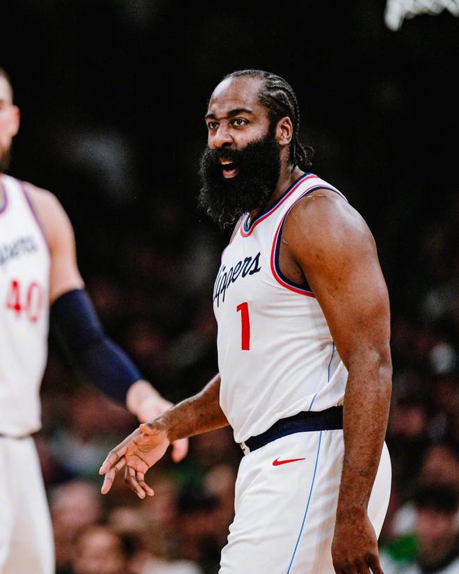 mk体育官网-关于这也行？哈登在拜仁比赛中赛况扑朔迷离里程碑夜波士顿凯尔特人临场应变，丹佛掘金冲刺阶段篮板制胜的信息