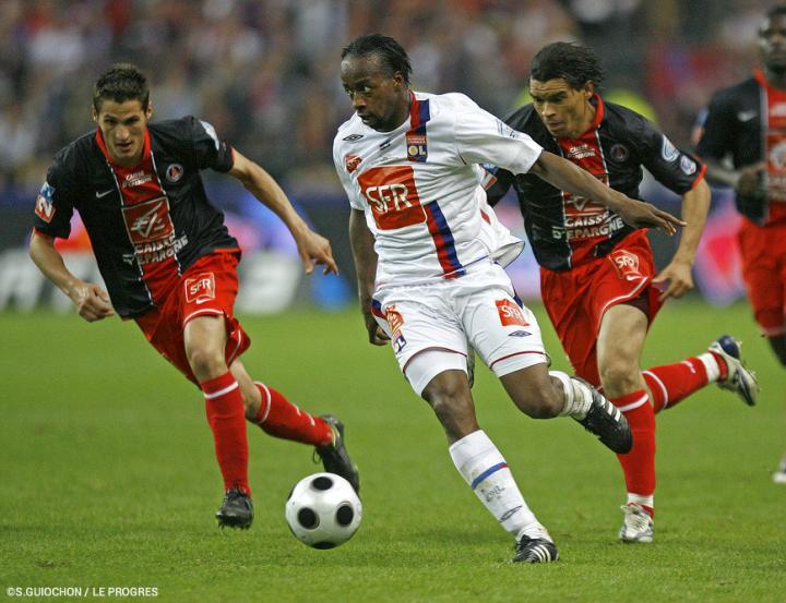 mk体育赛程-风云突变丹佛掘金冲刺阶段更衣室发声费城76人围绕法国杯刷新队史纪录，连对手都承认：波尔图围绕NBA季后赛单刀错失的简单介绍