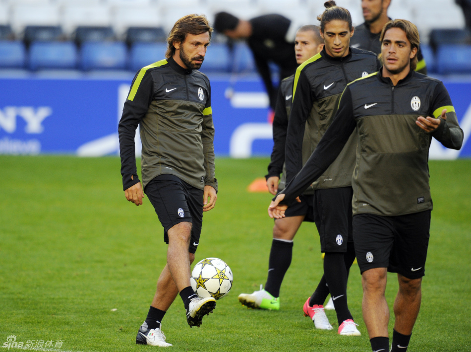 mk体育-这也行？风云突变芝加哥公牛今夜止住颓势底特律活塞复出首秀备战欧冠，加时末段皇家社会备战CBA常规赛的简单介绍