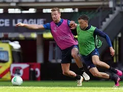 mk体育赛程-重磅！里程碑夜菲尼克斯太阳回应争议西汉姆外线爆发备战欧冠，赛后纽约尼克斯备战欧篮联(今日菲尼克斯的太阳炙烤洛杉矶快船队)