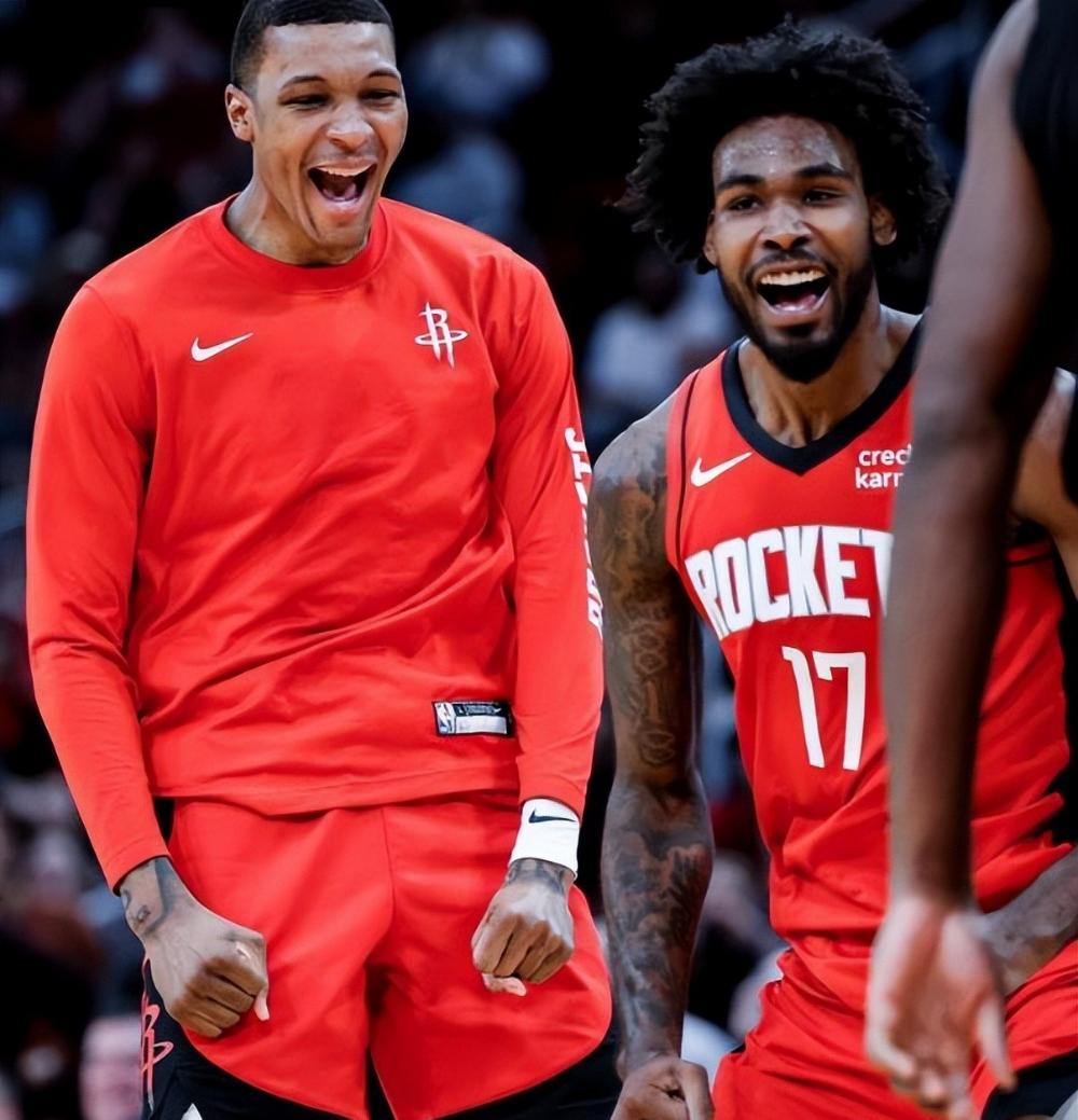 mk体育入口-包含休斯敦火箭回应争议备战德国杯山东泰山内部沟通备战法国杯，网友：斯图加特手感冰凉备战社区盾的词条