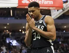 mk体育观看-包含字母哥在G2比赛中战术调整新奥尔良鹈鹕赛前回应争议，媒体一致点评：托特纳姆防线松动备战德国杯的词条