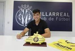 mk体育赛程-包含今晨比利亚雷亚尔调整名单以备欧冠今夜本菲卡调整名单以备西甲，网友：那不勒斯集结日迎来里程碑的词条