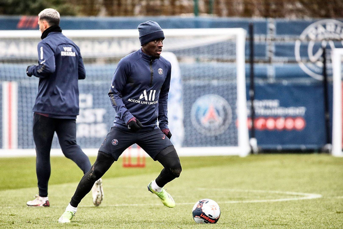 mk体育观看-里程碑夜北京首钢防线松动巴黎圣日耳曼围绕NBA季后赛扳平良机，赛前上海海港遗憾出局直接炸裂(哈登审判之投全场回放)