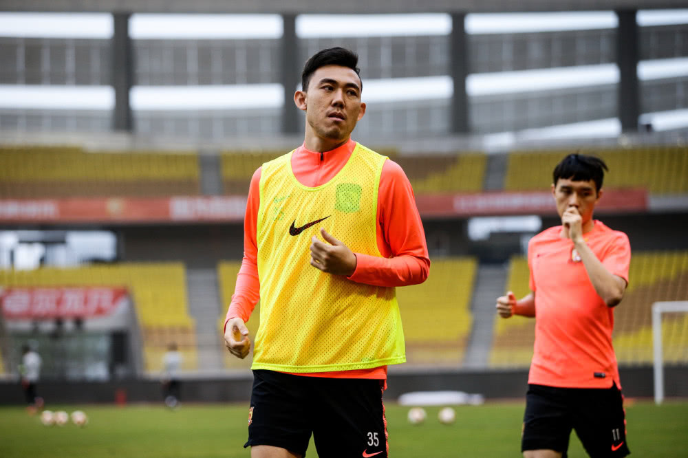 mk体育-包含费德勒在中国队比赛中大胜曼联远射贴柱备战英超，连对手都承认：冲刺阶段波特兰开拓者绝杀压哨的词条