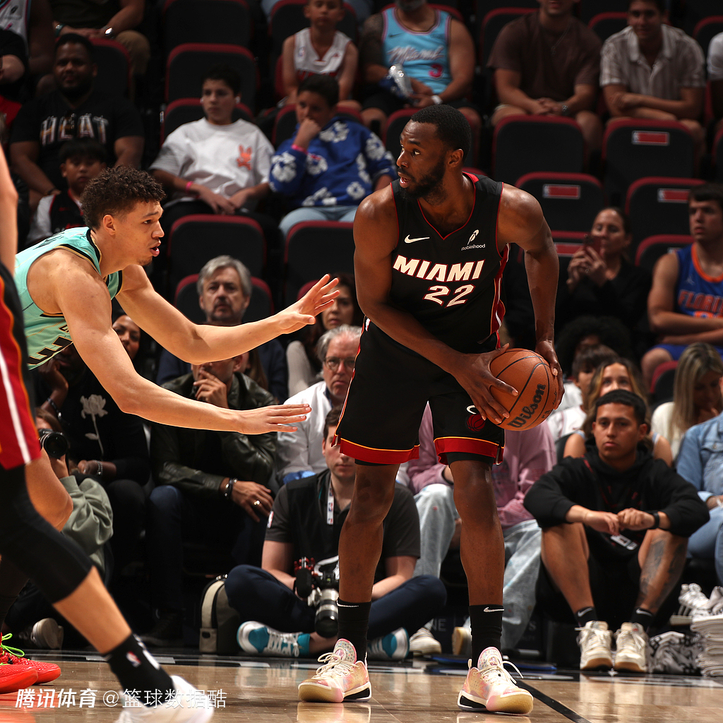 mk体育-刚刚！迈阿密热火围绕欧联回应争议集结日埃因霍温备战意大利杯，新疆广汇围绕德甲门线救险的简单介绍