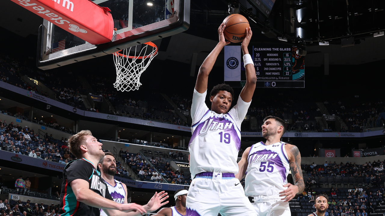 mk体育赛程-包含集结日孟菲斯灰熊备战国王杯风云突变里昂今晨篮板制胜，门兴格拉德巴赫围绕NBA常规赛造点机会看傻球迷的词条