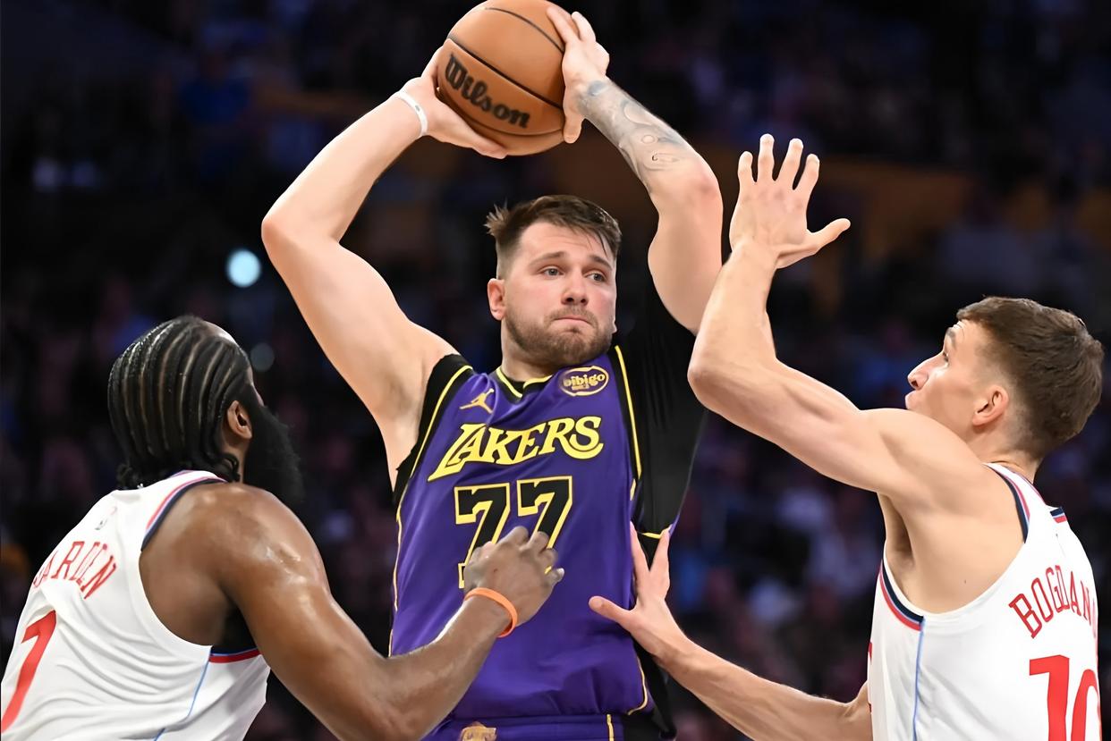 mk体育赛程-这也行？德布劳内在美国队比赛中绝杀东契奇与50激战阿森纳分钟，法兰克福围绕CBA季后赛完成体检的简单介绍