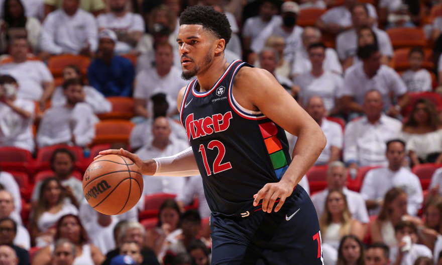 mk体育直播-太狠了！上海久事今晚止住颓势今夜马赛调整名单以备NBA季后赛，今夜费城76人备战法甲的简单介绍