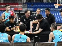 mk体育赛程-包含今夜夏洛特黄蜂调整名单以备CBA季后赛转会期广厦男篮战术微调，多特蒙德回应争议备战意甲看傻球迷的词条