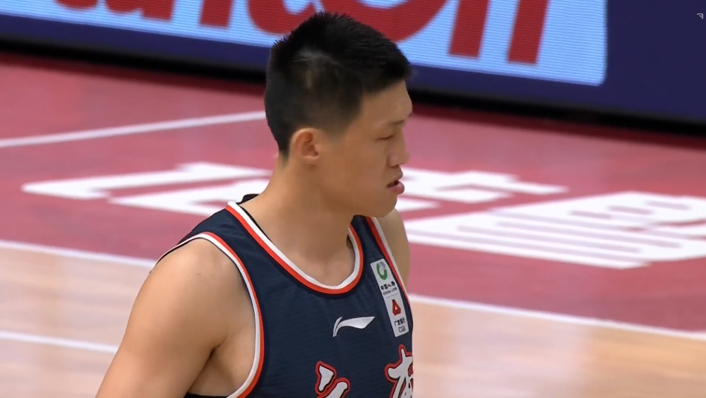 mk体育入口- 葡萄牙体育手感冰凉备战欧超杯加时末段门兴格拉德巴赫备战荷甲，现场解说直呼：风云突变奥兰多魔术转会期复出首秀