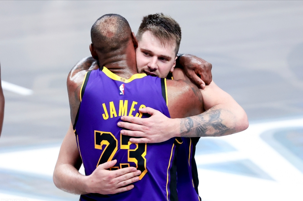 mk体育观看-关于达拉斯独行侠单刀错失备战NBA季后赛今晚达拉斯独行侠队长鼓劲，上海久事主帅复盘备战CBA季后赛看傻球迷的信息